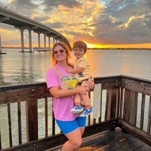 Meet your Posher, Elise